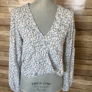 Dainty Floral Print Long Sleeve Blouse